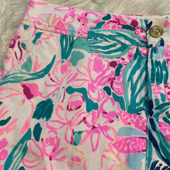 Lilly Pulitzer Skorts size 4 BNWOT two front pockets beautiful Skorts for summer - Picture 14 of 16